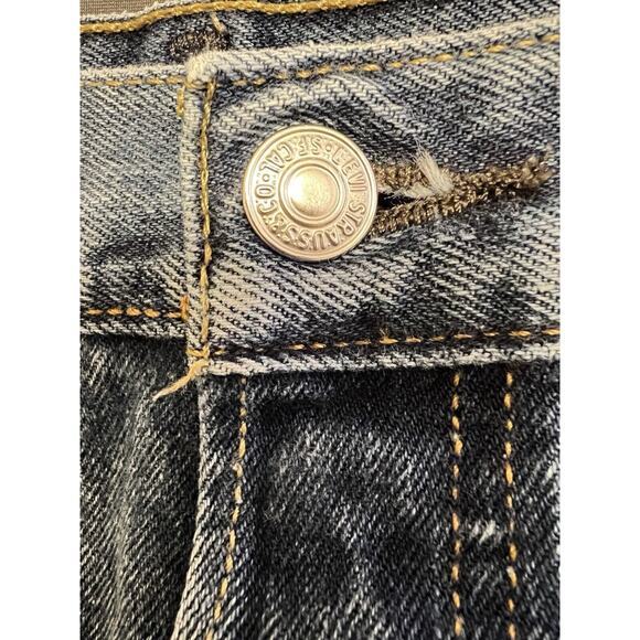 Levis 501 Jeans Mens 40x32 Blue Medium Wash Straight Leg Button Fly EUC - Picture 3 of 9